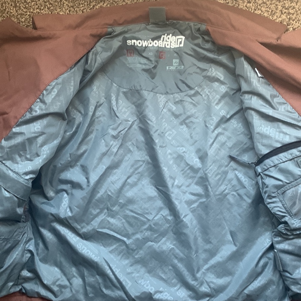 Ride Snowboard Jacket - Picture 3 of 3